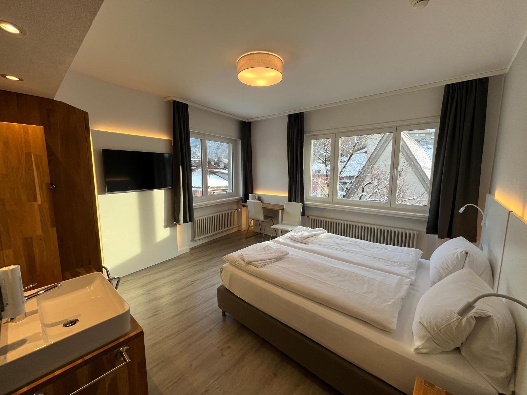 Hotel Drei Koenige Кур Екстериор снимка