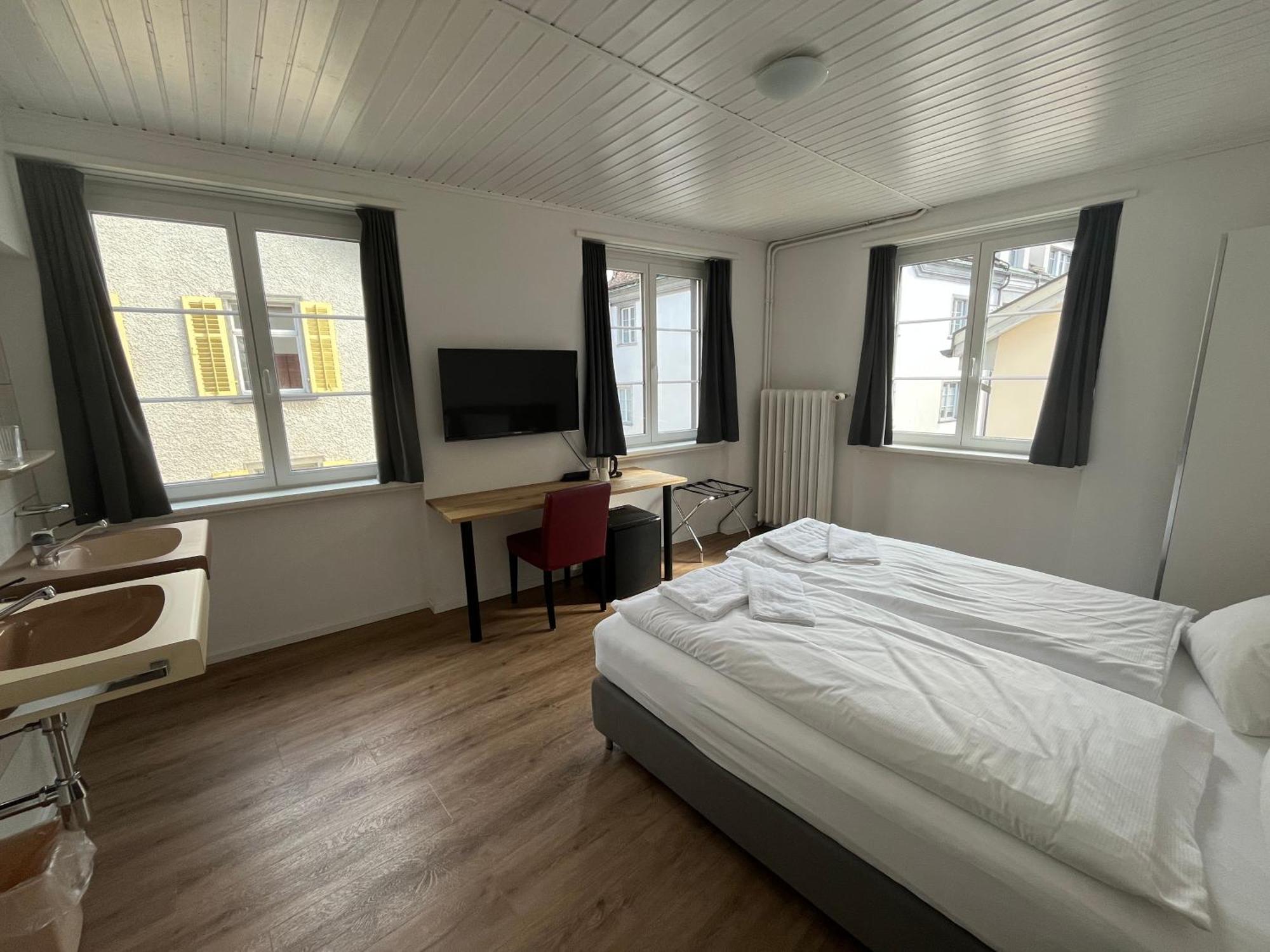 Hotel Drei Koenige Кур Екстериор снимка
