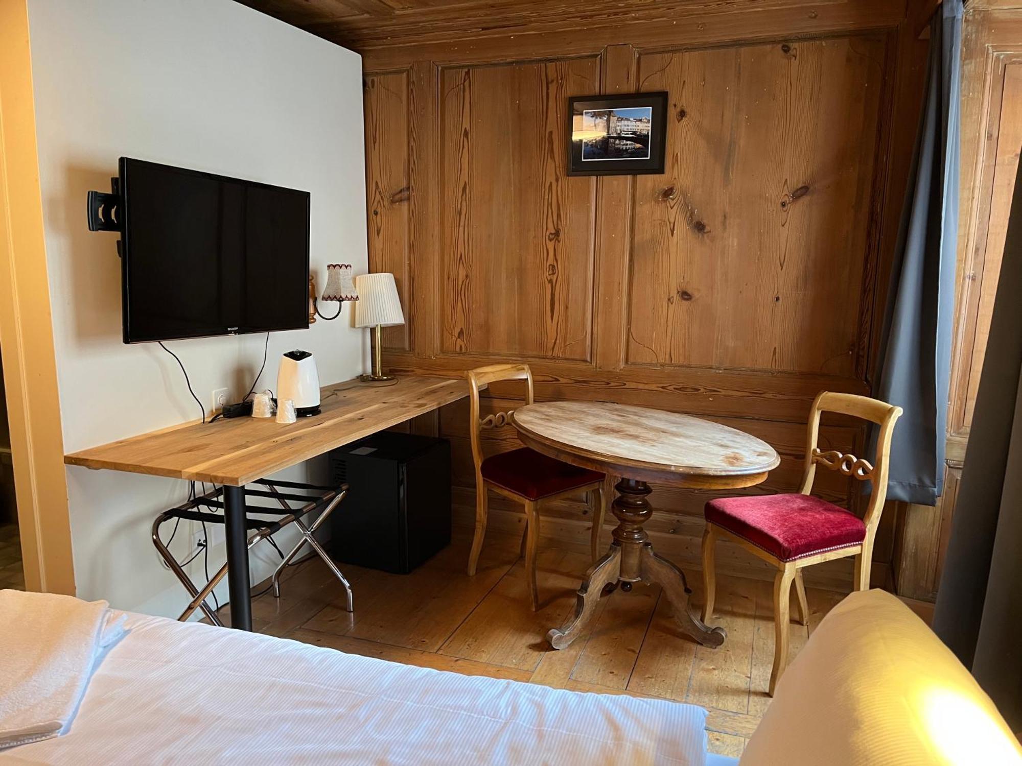Hotel Drei Koenige Кур Екстериор снимка