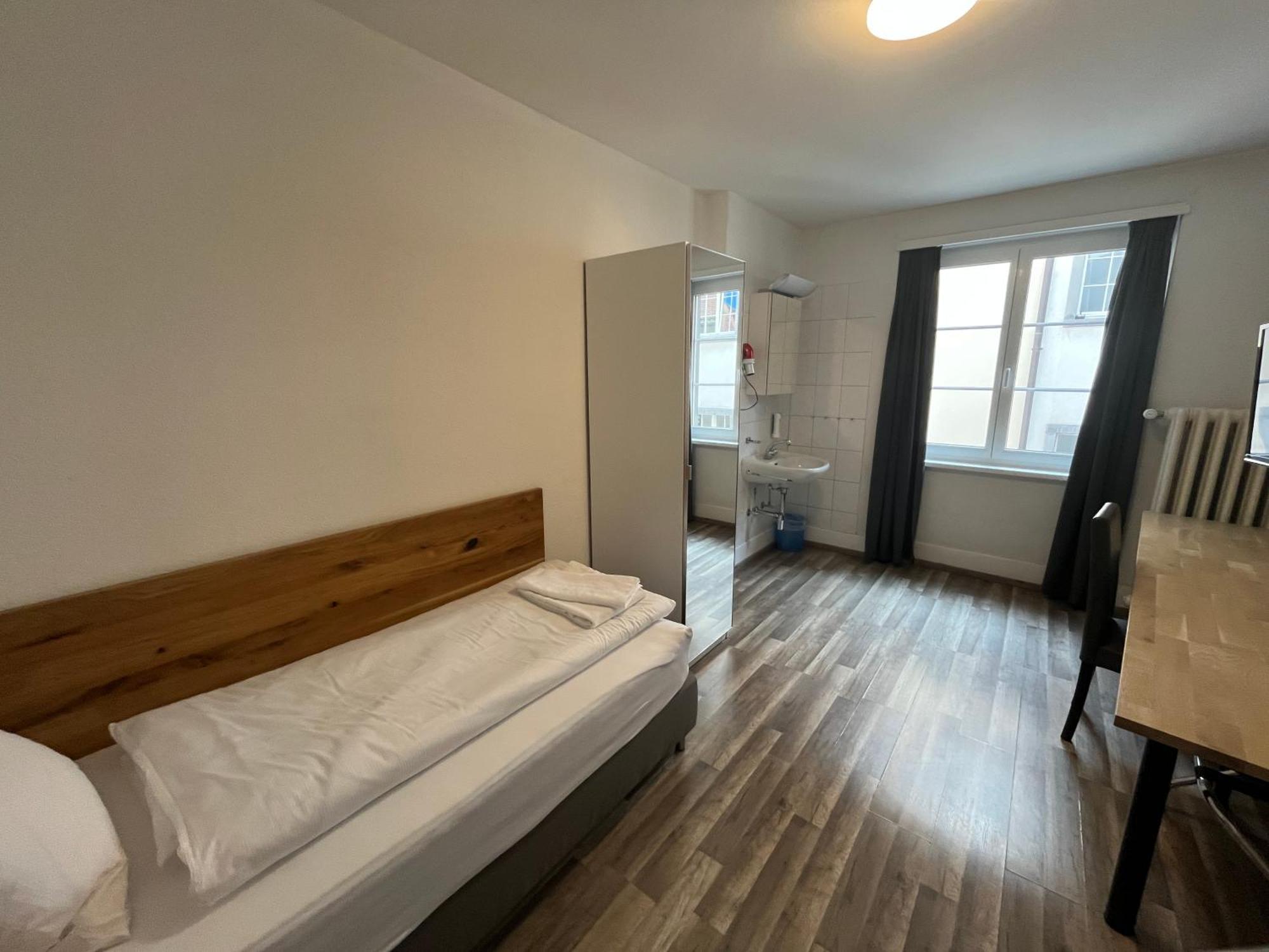 Hotel Drei Koenige Кур Екстериор снимка