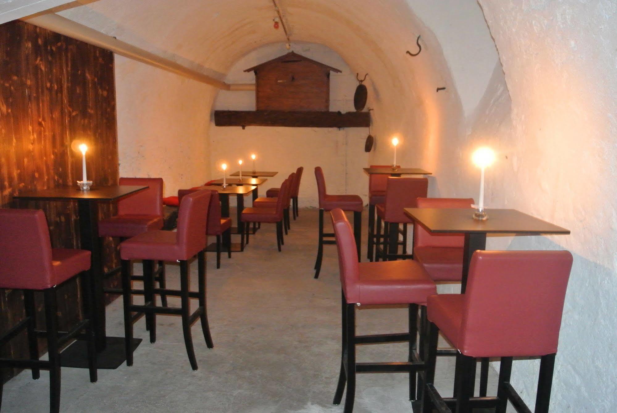 Hotel Drei Koenige Кур Екстериор снимка